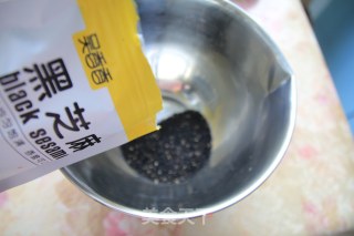 Cantonese-style Sugar-free Five-nut Mooncakes recipe