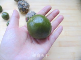 The Same Moonlight, A Different Life——cantonese-style Matcha Five-ren Mooncakes recipe