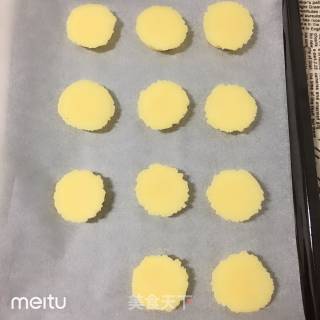 Strawberry Meringue Puffs recipe