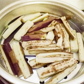 Eggplant with Chopped Pepper recipe