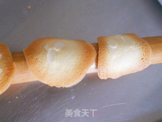 [almond Tile Crisp] Crisp and Delicious Desserts Make You Unable to Stop One by One recipe