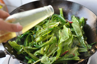 Pepper Lettuce Leaves recipe