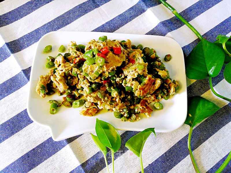 Fried String Beans with Shrimp Paste and Egg recipe