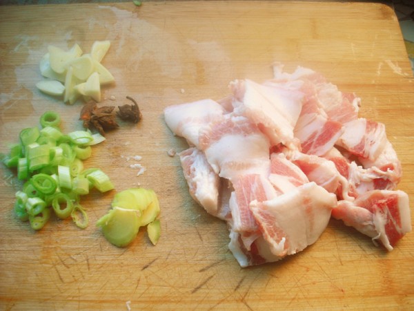 Stir-fried Kidney Beans with Pork Belly recipe