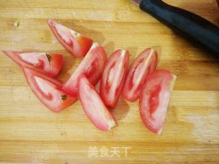 Tomato Rolled Crucian Soup recipe