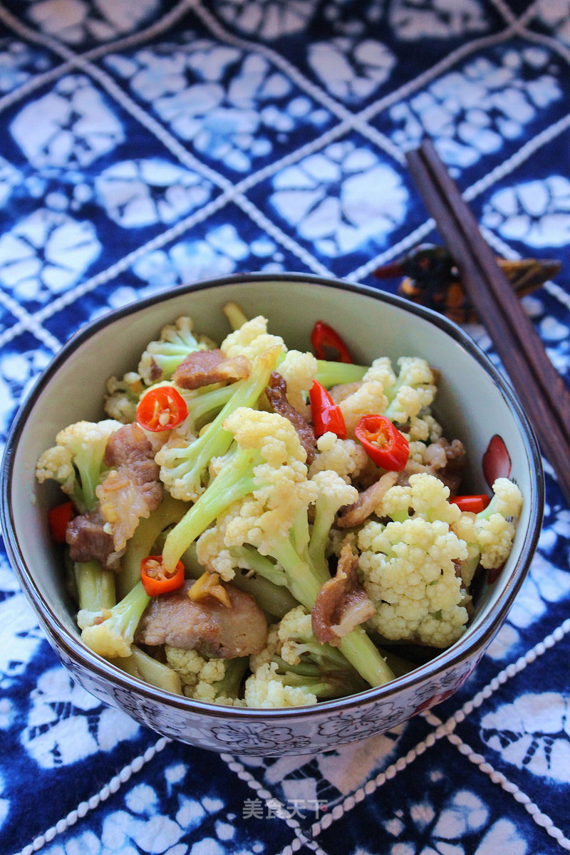 Stir-fried Pork Belly with Organic Cauliflower recipe