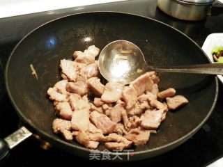 Three Mushroom Fried Pork recipe