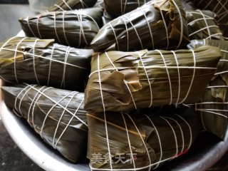 Cantonese Style Egg Yolk and Mushroom Meat Dumplings recipe