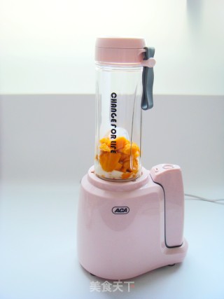 Mango Banana Smoothie recipe