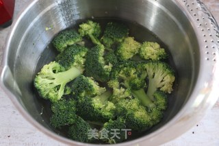 Broccoli, Potato and Bacon Soup recipe