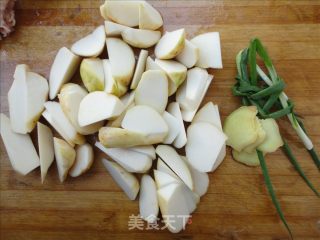 Taro Ginseng Bone Soup recipe