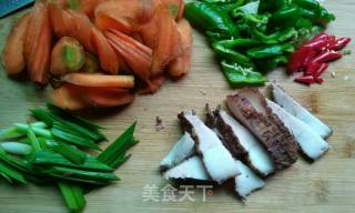 Stir-fried Twice-cooked Pork with Carrot recipe