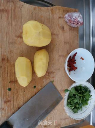 Fried Potato Chips with Meat recipe