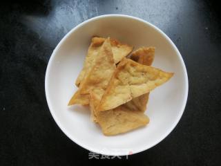 Fried Tofu Mixed with Baby Cabbage recipe