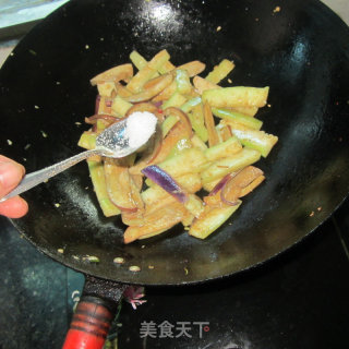 Fried Eggplant with Loofah recipe