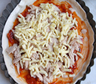 Tuna Thin Bottom Pizza recipe