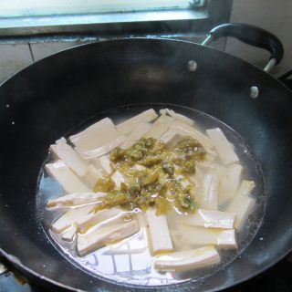Hot and Sour Tofu in Soup recipe