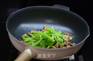 Stir-fried Pork with String Beans recipe