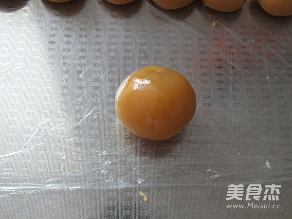 Cantonese-style Lotus Paste and Egg Yolk Mooncakes recipe