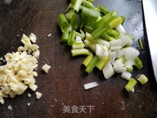 Stir-fried Baiye Tofu with Mushrooms and Cucumbers recipe