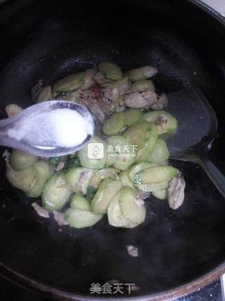 Fried Seafood with Cucumber recipe