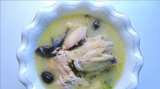 Red Dates and Astragalus Chicken Soup recipe