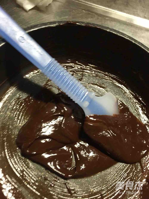 Make Macarons During The Rainy Season recipe