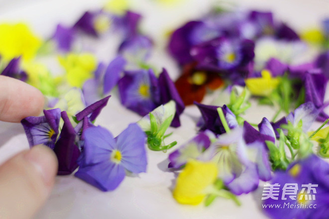 Beautiful Flowers Pudding recipe