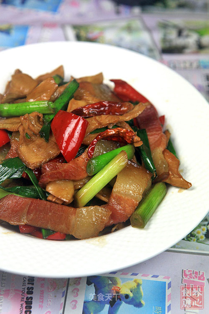 Stir-fried Bacon with Dried Bamboo Shoots