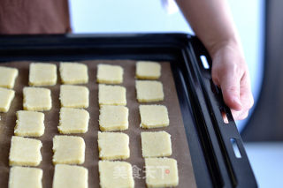 Delicious and Well-made Snacks, Almond Biscuits recipe