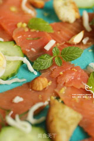 Smoked Salmon Salad recipe