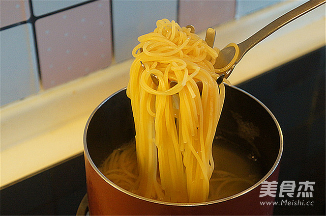Spaghetti with Tomatoes recipe