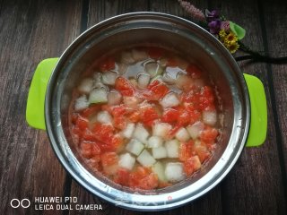 Tomato, Seaweed and Winter Melon Soup recipe