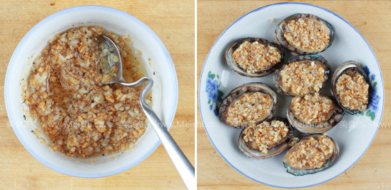 Steamed Fresh Abalone with Gold and Silver Garlic recipe