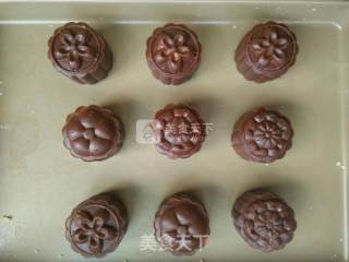 #新良首第届烤大赛# Sweet Chocolate Coconut Cranberry Mooncakes recipe