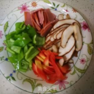 #下饭菜#～fried Potato Chips with Mushrooms recipe