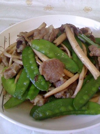 Sliced Pork with Tea Tree Mushroom recipe