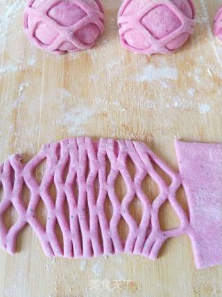 Creative Dragon Fruit Pattern Bread recipe