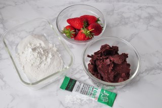 Strawberry Daifuku with Green Sauce recipe