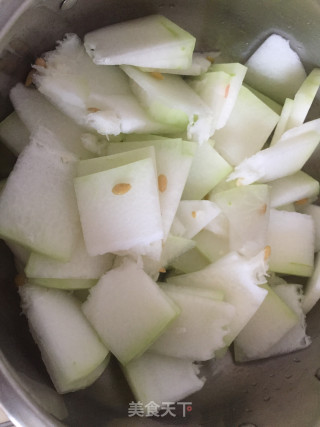 Winter Melon Soup with Fresh Shellfish and Minced Pork recipe