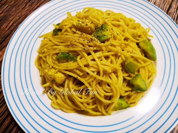 Chicken Pasta with Pumpkin Sauce and Avocado recipe