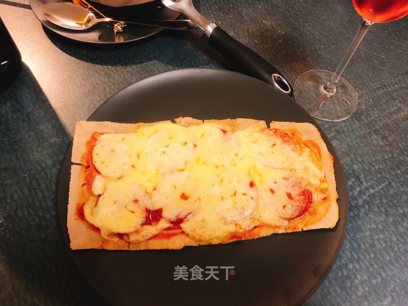 Crispy Flat Bread Pepperoni Pizza recipe