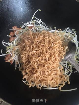 Fried Dry Noodles recipe