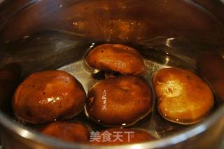 Fried Dumplings Stuffed with Cabbage and Mushrooms recipe