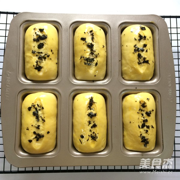 Seaweed Cheese Bread recipe
