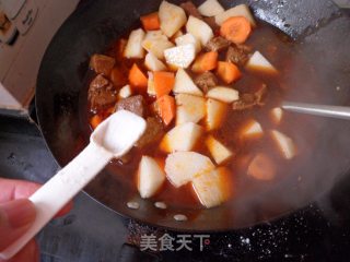 An Indispensable Stew at The Family Dinner Table-beef Stew with Yam recipe