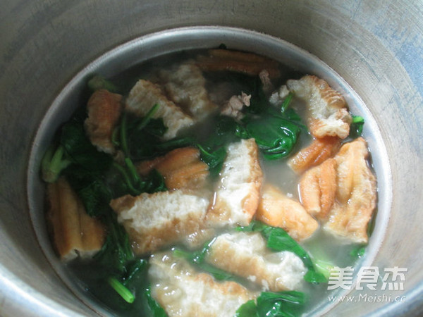 Fried Fritters and Spinach Ribs Soup recipe