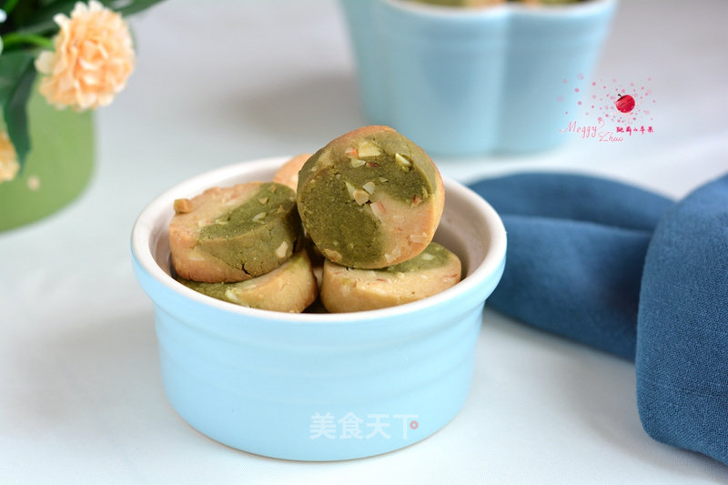 #aca烤明星大赛#two-color Almond Biscuits recipe