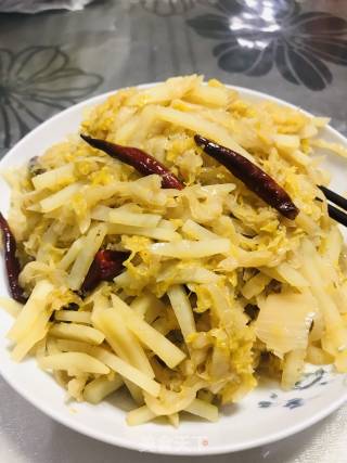 Sauerkraut and Potato Shreds recipe