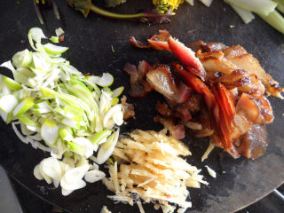 Stir-fried Bacon with Spring Bamboo Shoots recipe